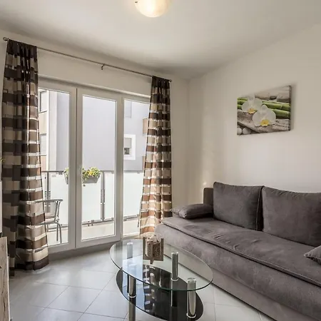 Cool Apartment *