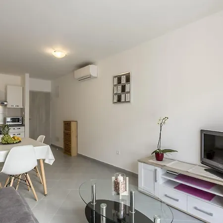 Cool Apartamento Split